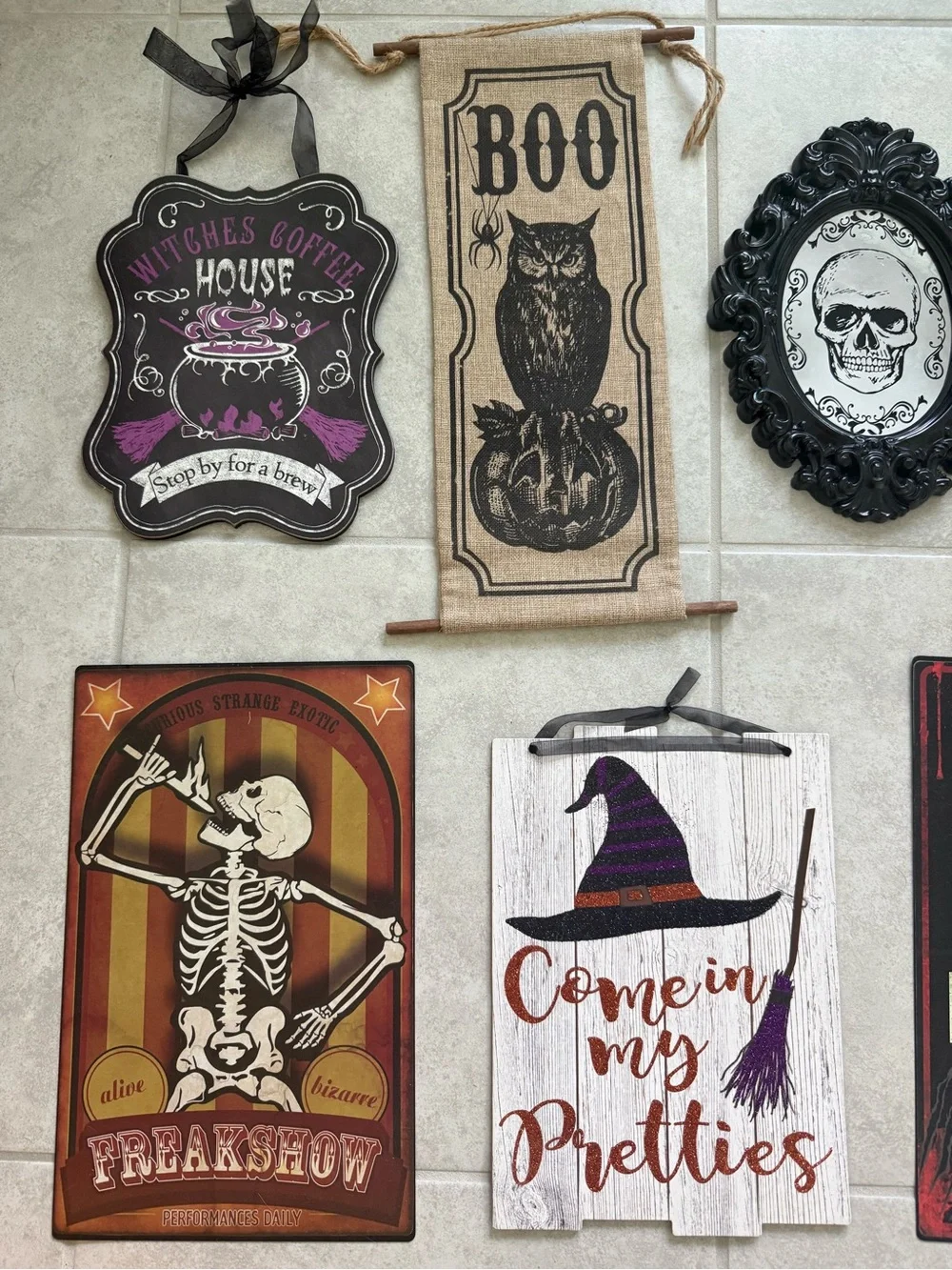 7 Piece Halloween Wall Decor